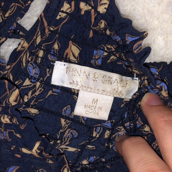 Finn & Grace Blouse - Picture 4 of 5